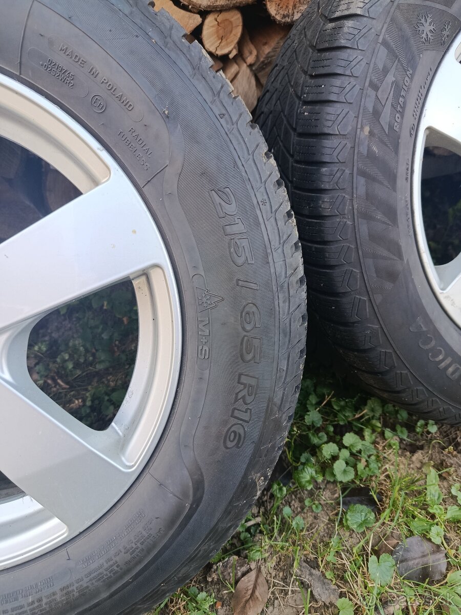 215/65r16 5x114,3 zimné - 2
