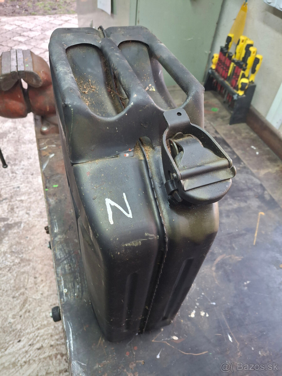 kanister plechovy 20l - 2