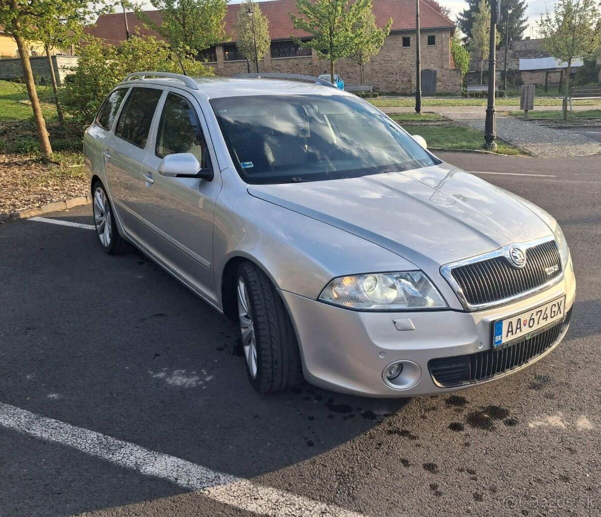 Škoda Octavia RS 2.0 tfsi - 2