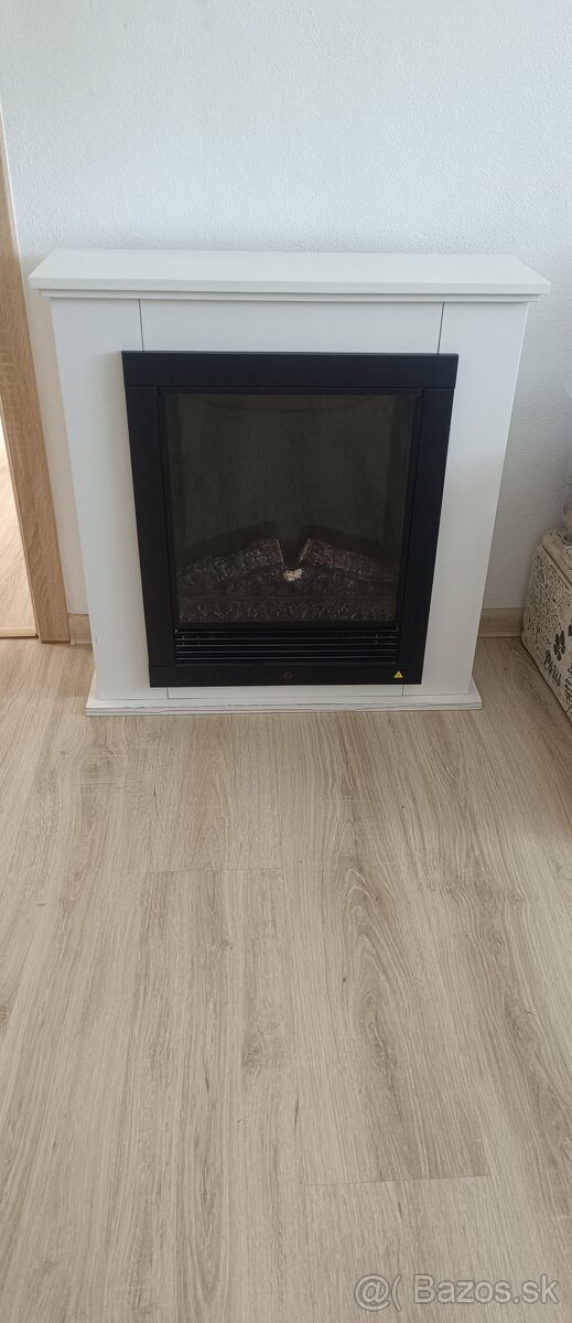 Elektrický ohrievač drevený krb - 2