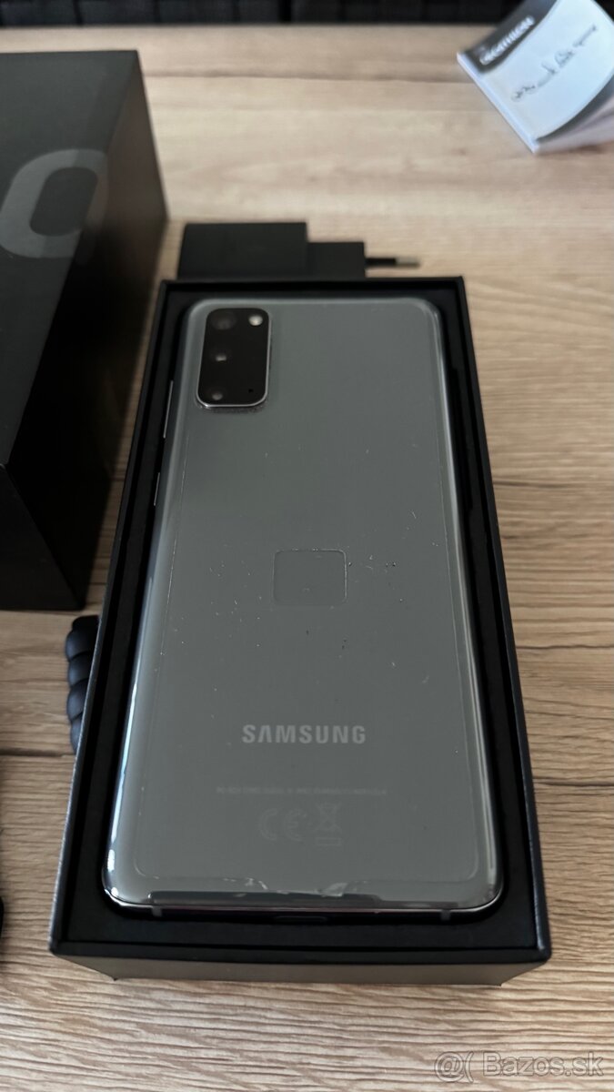 Samsung Galaxy S20 128GB Cosmic Gray - 2
