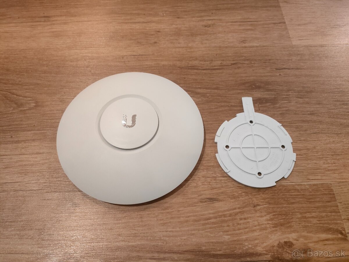Wi-Fi prístupový bod Ubiquiti UniFi AP AC Lite - 2