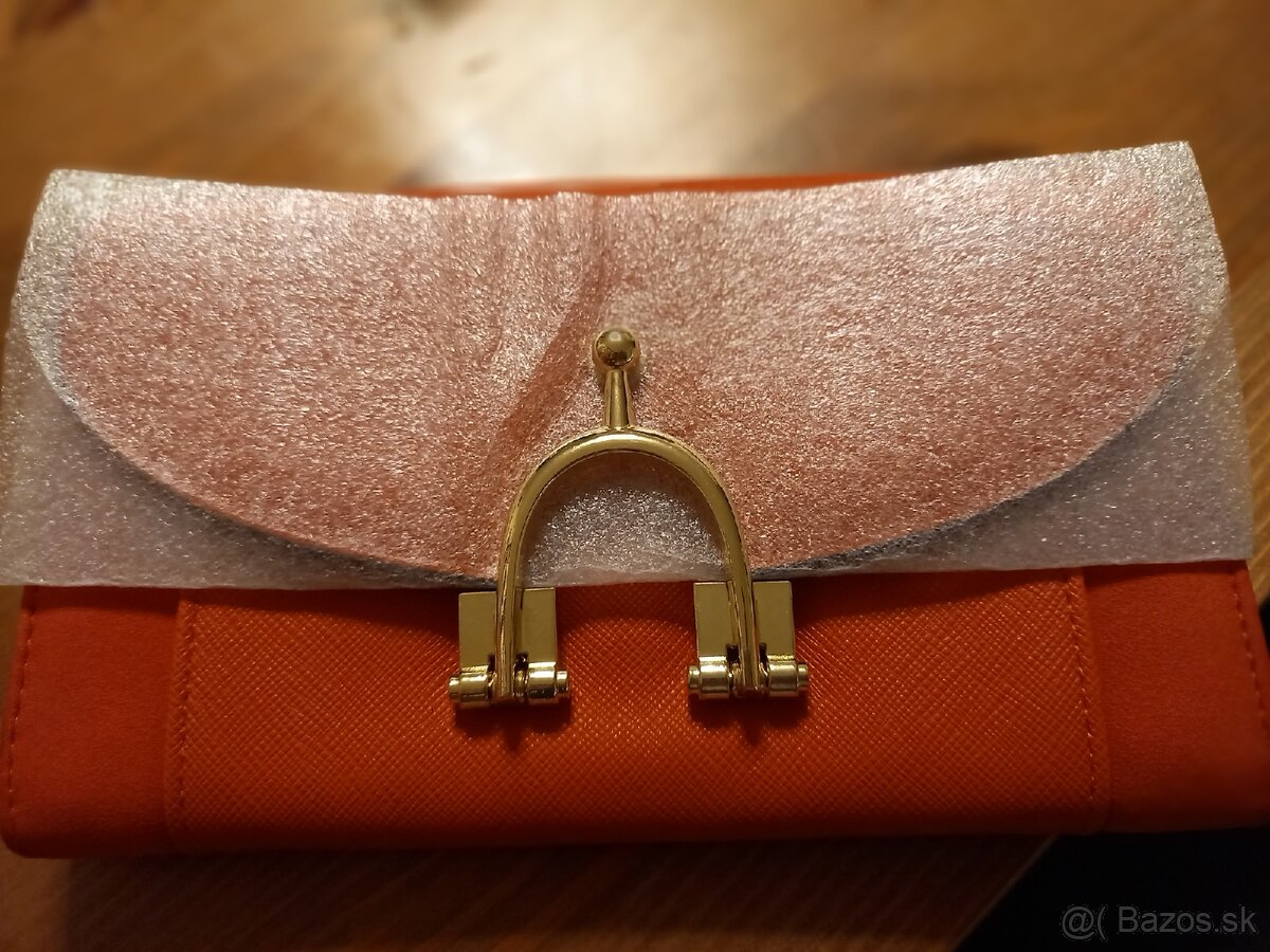 Nova oranzova penazenka - 2