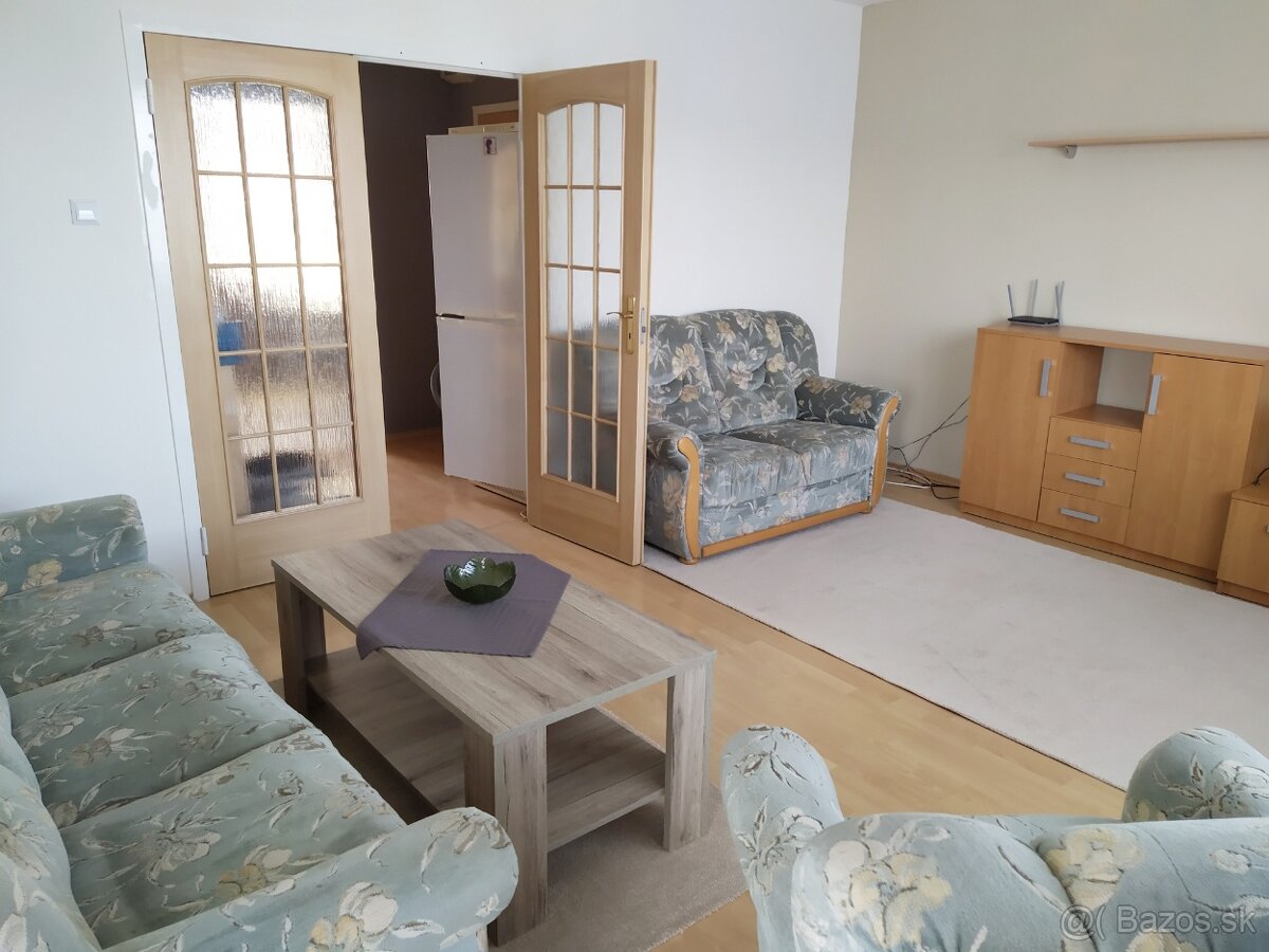 Prenájom 3 izbový byt - 2