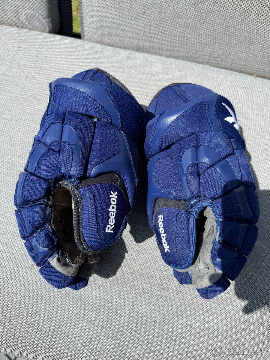 Hokejové rukavice 45€ - 2