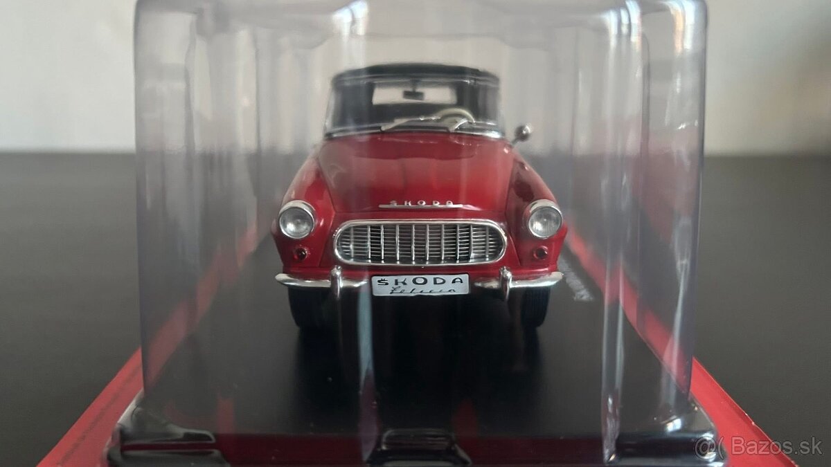 ŠKODA FELICIA CABRIO 1959 1/24 HACHETTE - 2