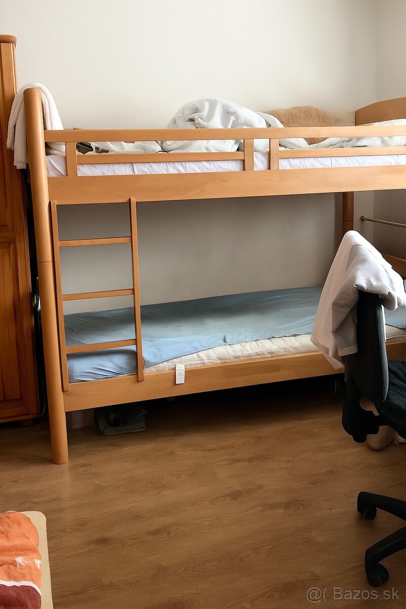 Predám masívny nábytok - 2