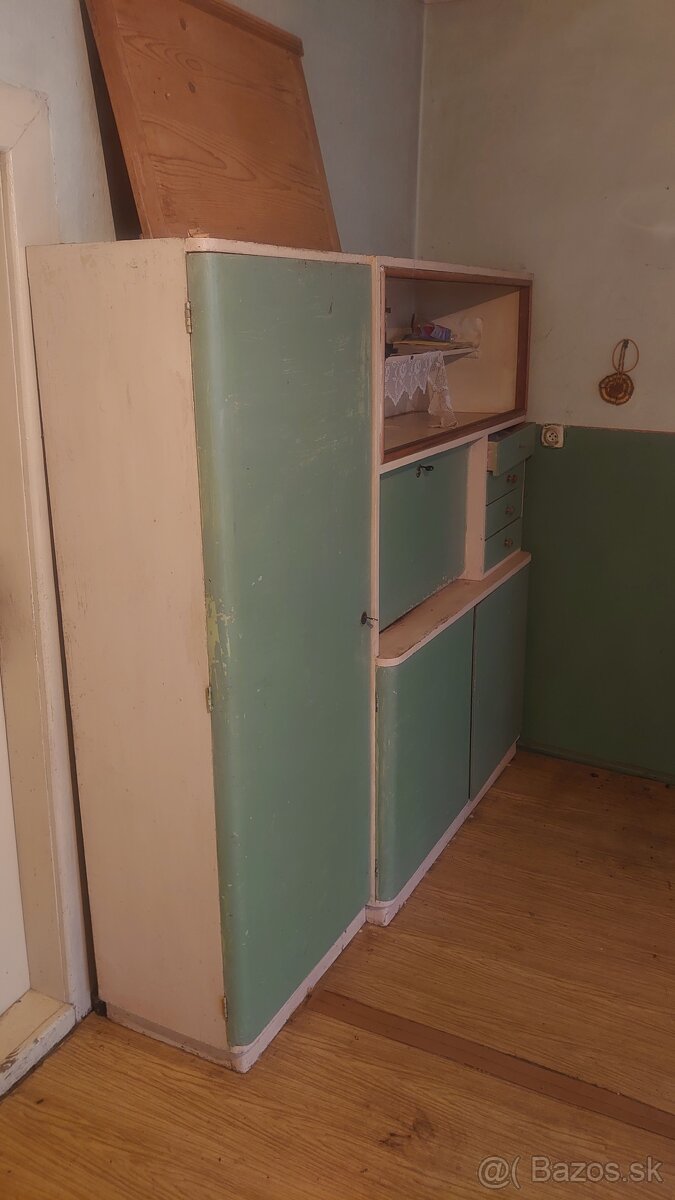 Starý kredenc , skriňa , + 2ks skriniek - 2