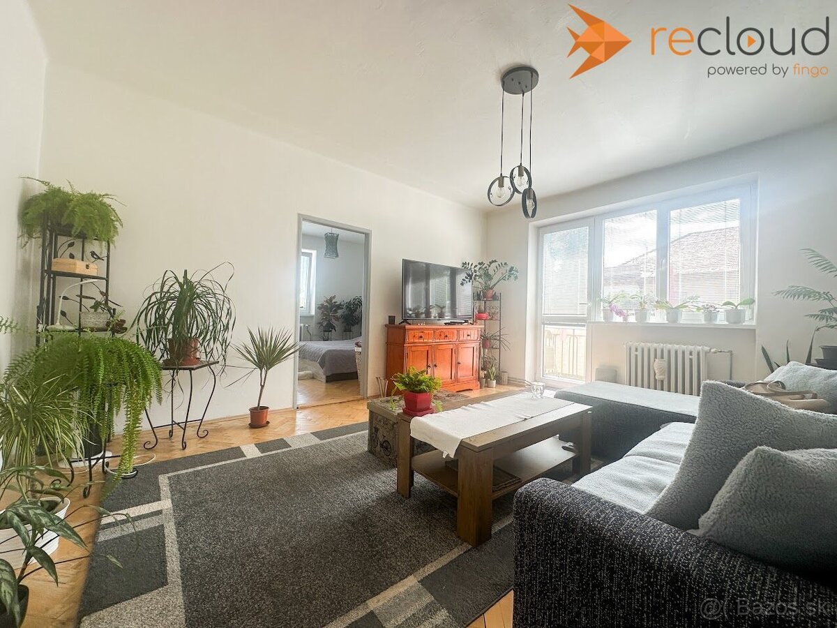 Na predaj priestranný 2-izbový byt v tehlovej bytovke na Žel - 2