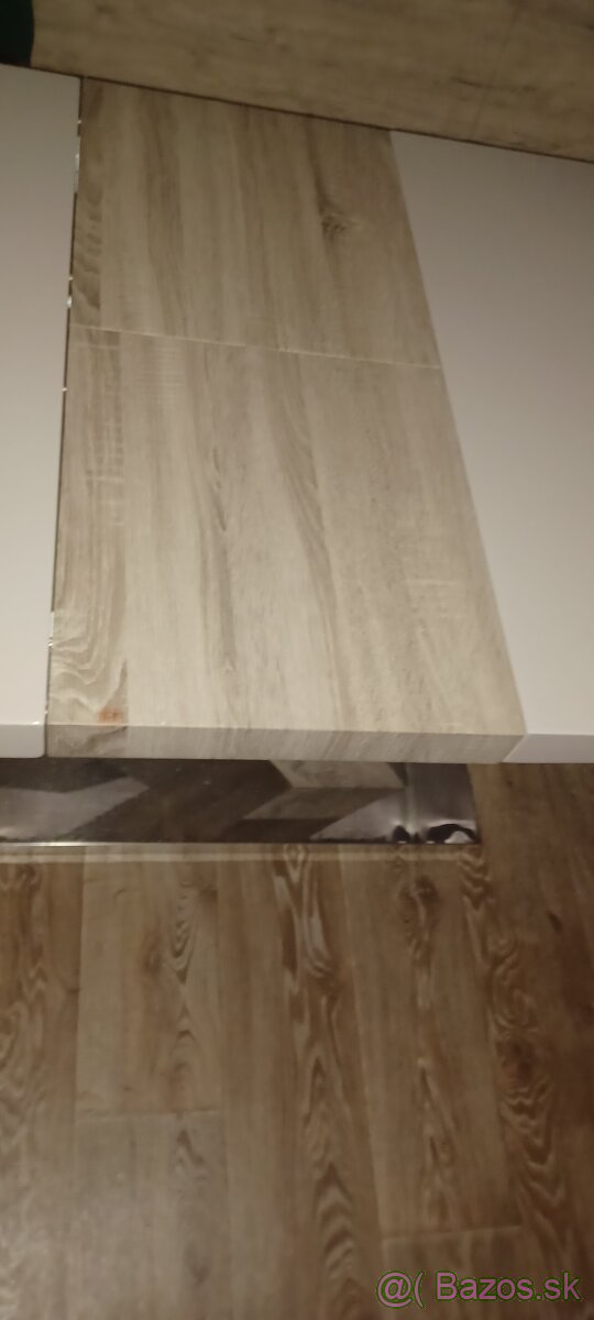 Jedalensky rozkladaci stol - 2