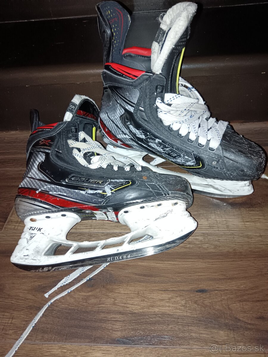 Hokejová výstroj - 2
