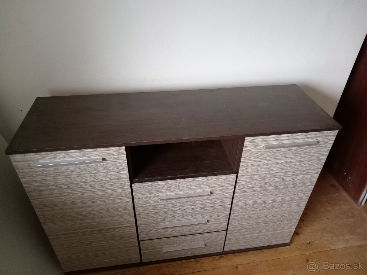 komoda - 2