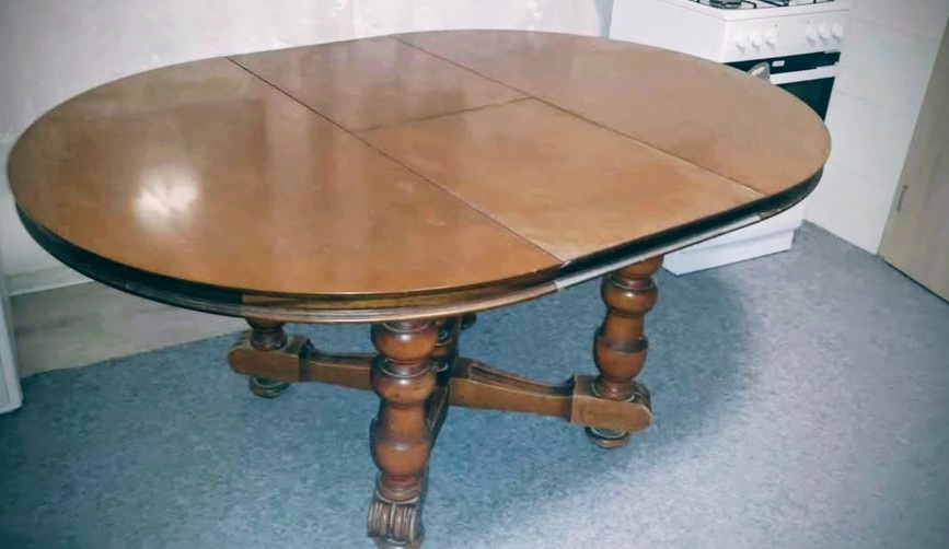 Jedálenský stôl - 2