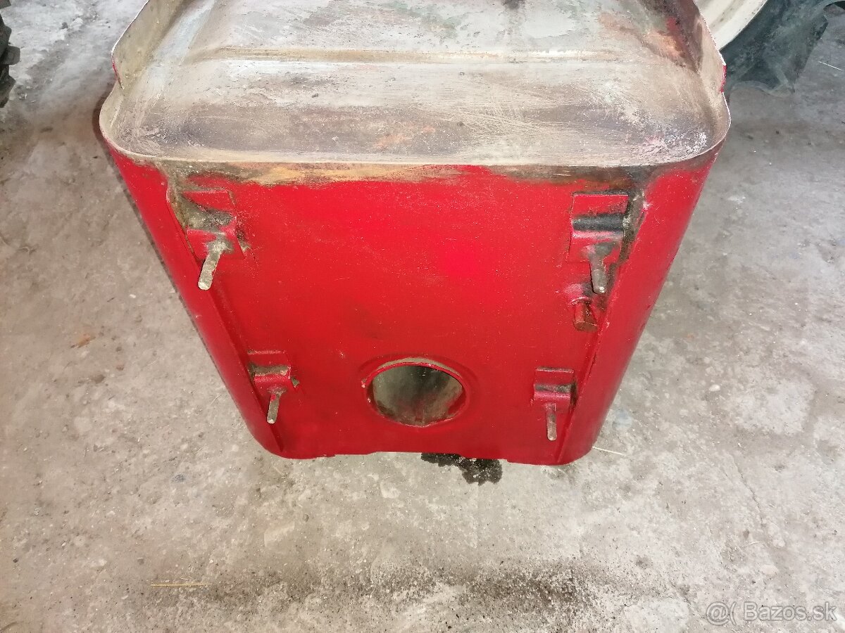 Predám nádrž Zetor 4011 - 2