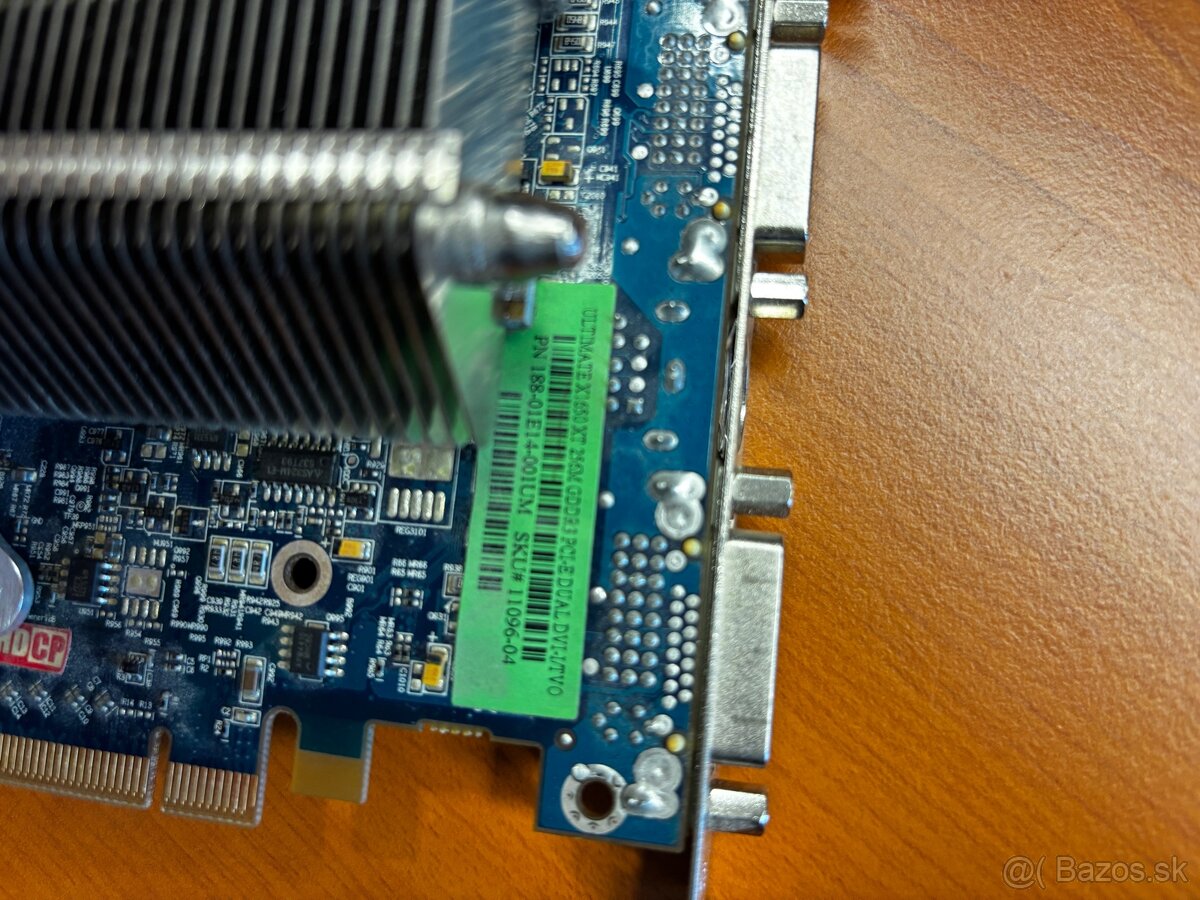 Grafická karta ATI Sapphire X1650XT Ultimate - 2