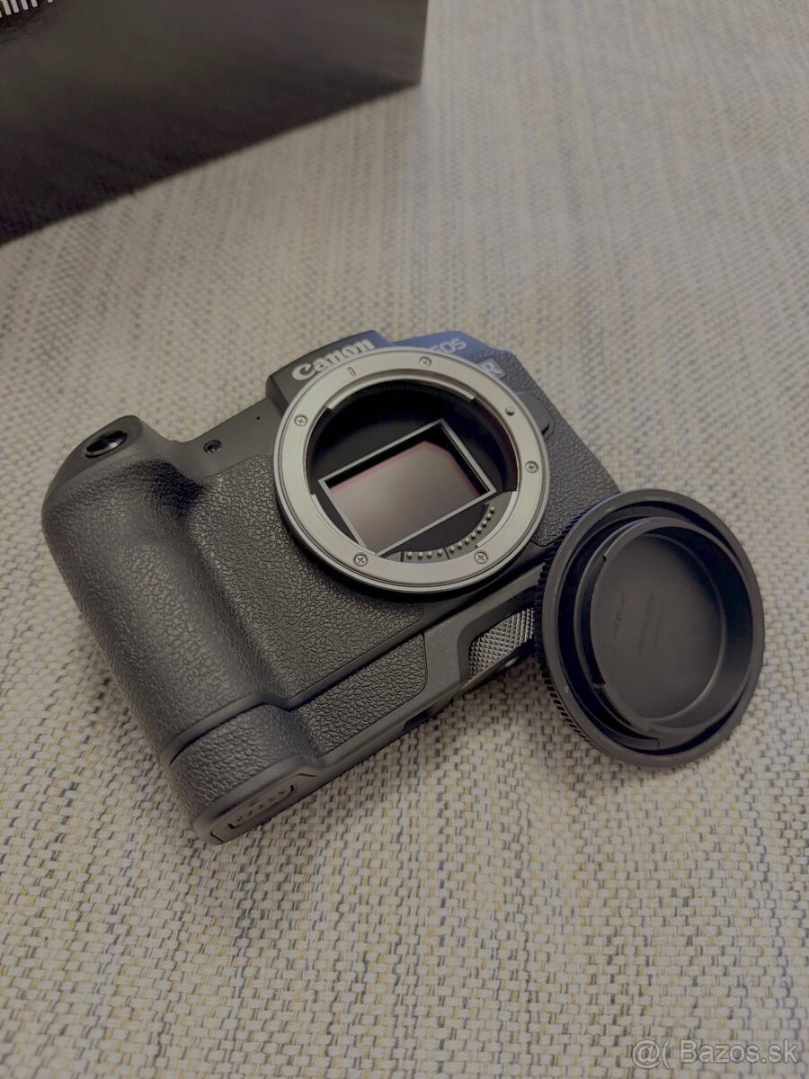 Canon EOS RP + Canon Grip EG-E1 - 2