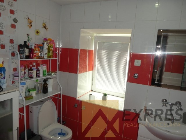 RK EXPRES - predaj rodinný dom v Handlovej, ul. Krasku - 2