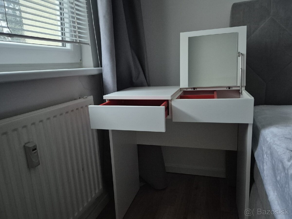 Kozmetický stolík BRIMNES - IKEA - 2