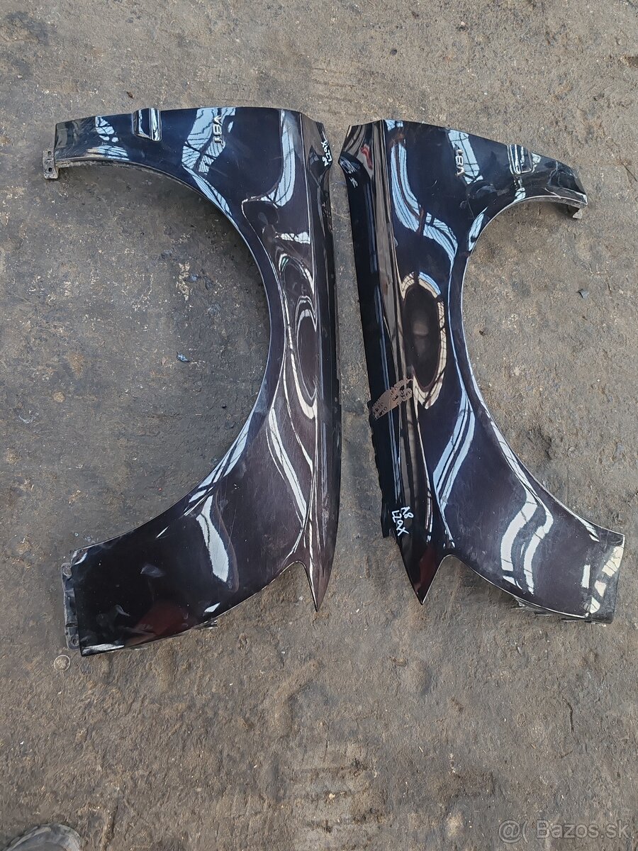 Audi A8 D3 4E predné blatniky - 2