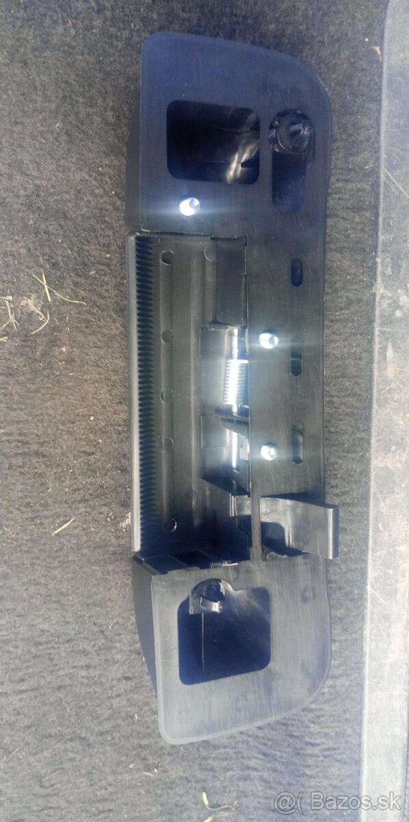 Suzuki Vitara kľučka zadného kufra - 2