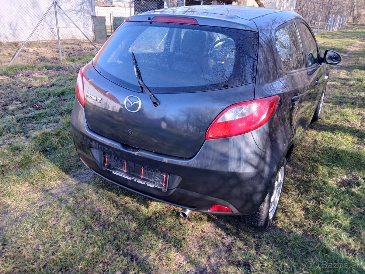 Predám mazda 2 1.5benzin 5dver. - 2