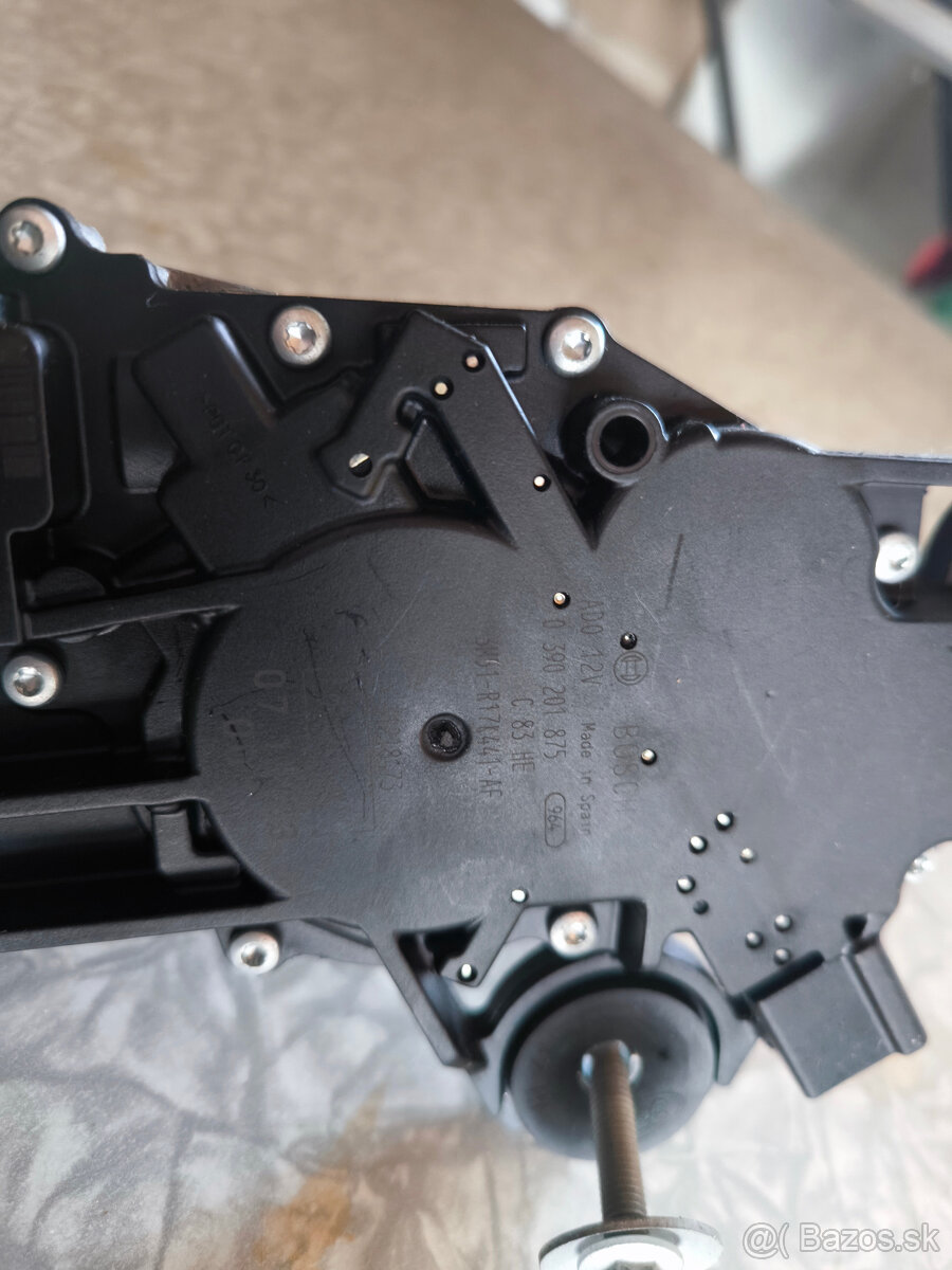 Mondeo Combi MK4 zadný stierač + motor - 2