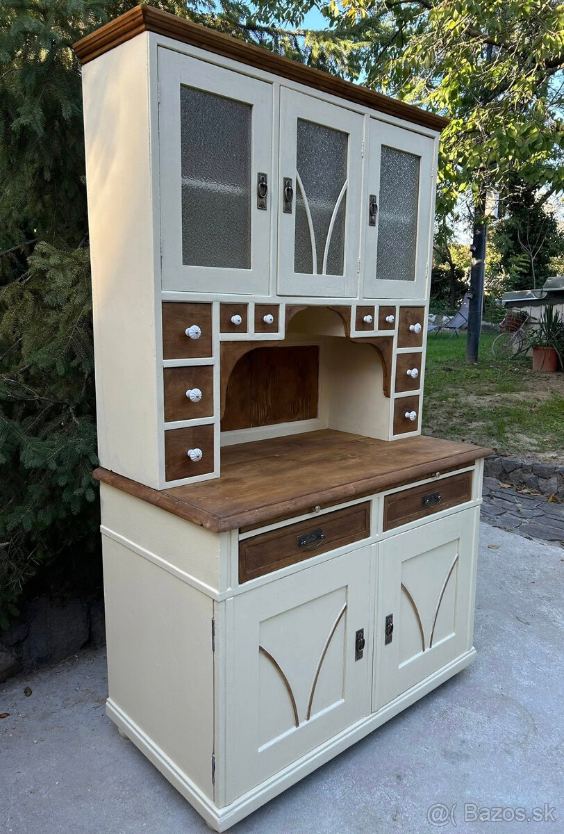 Vidiecky kredenc - K92 - 2