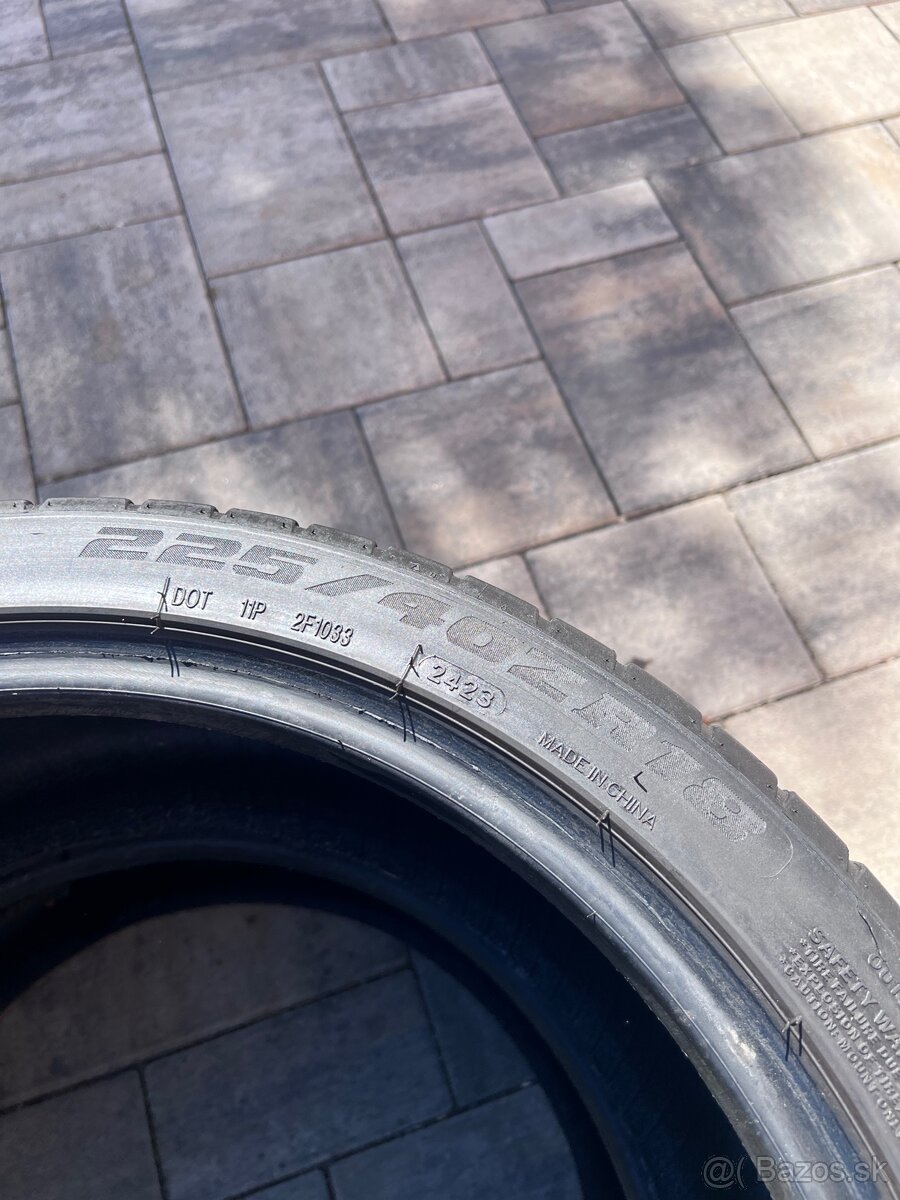 Letné Pneumatiky 225/40 R18 - 2