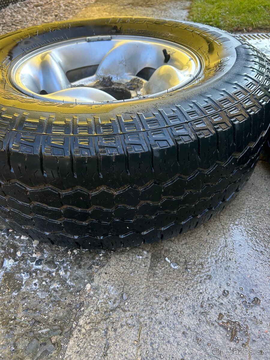 6x139,7 265/70 R15 - 2