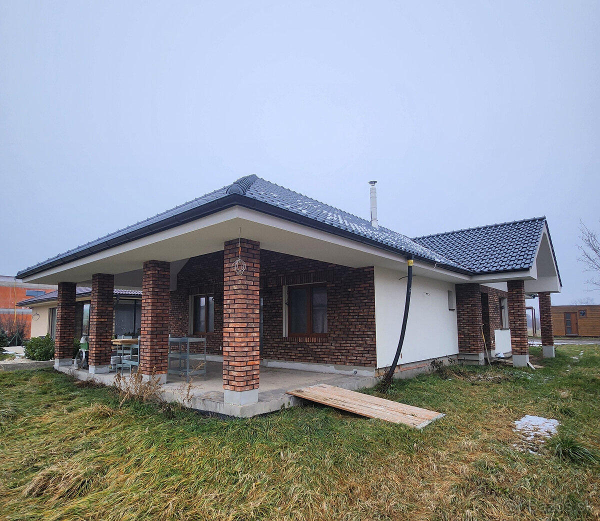 EXKLUZÍVNE nadštandardná, 5i novostavba na 6á pozemku - 2