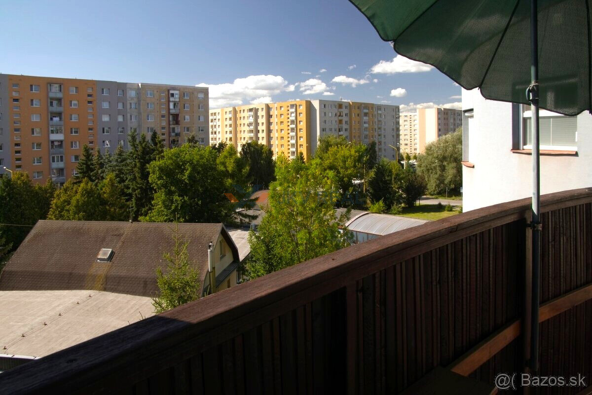 Nadštandardne veľký 4 izbový mezonet - 2