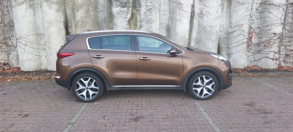 KIA Sportage 2.0 CRDi 4WD GT-line 136kw Automat - 2