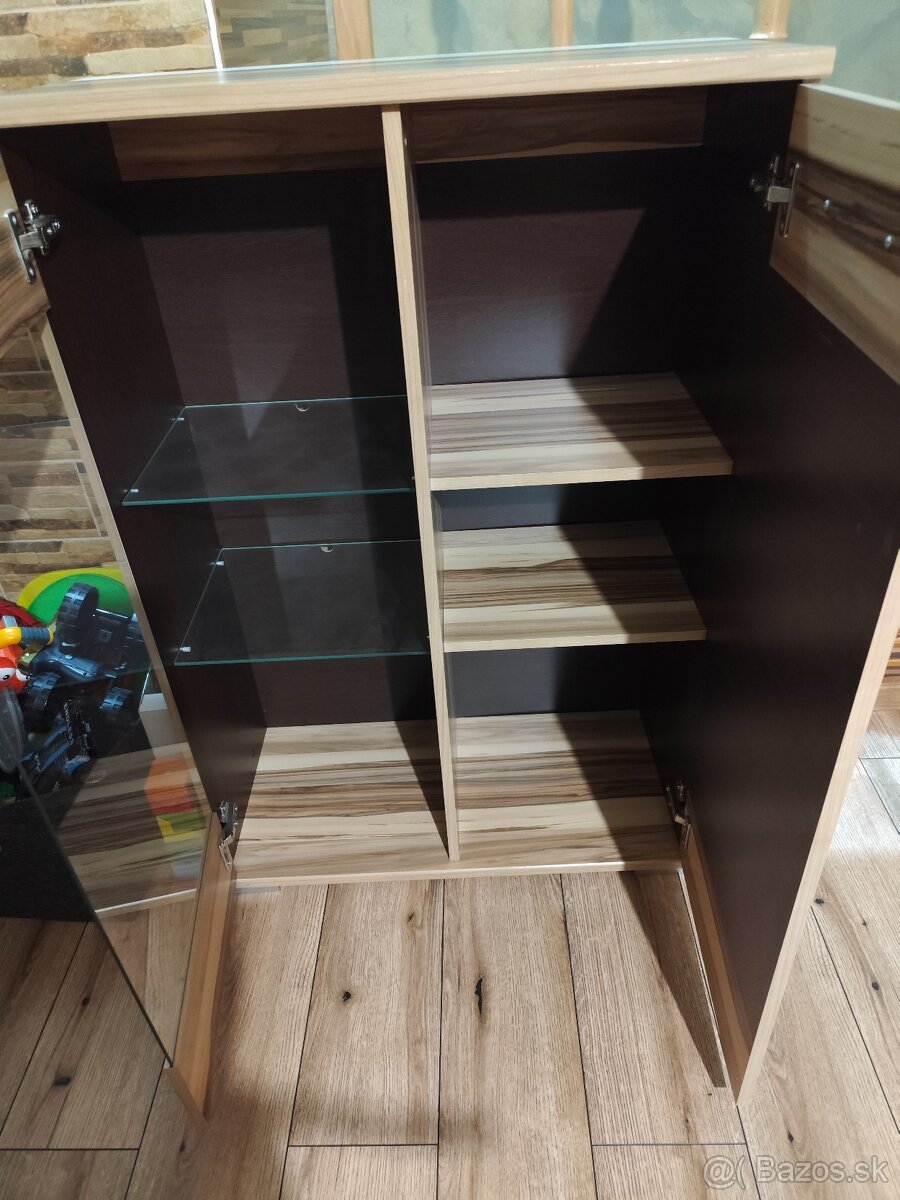 Obývačkova skriňa - 2