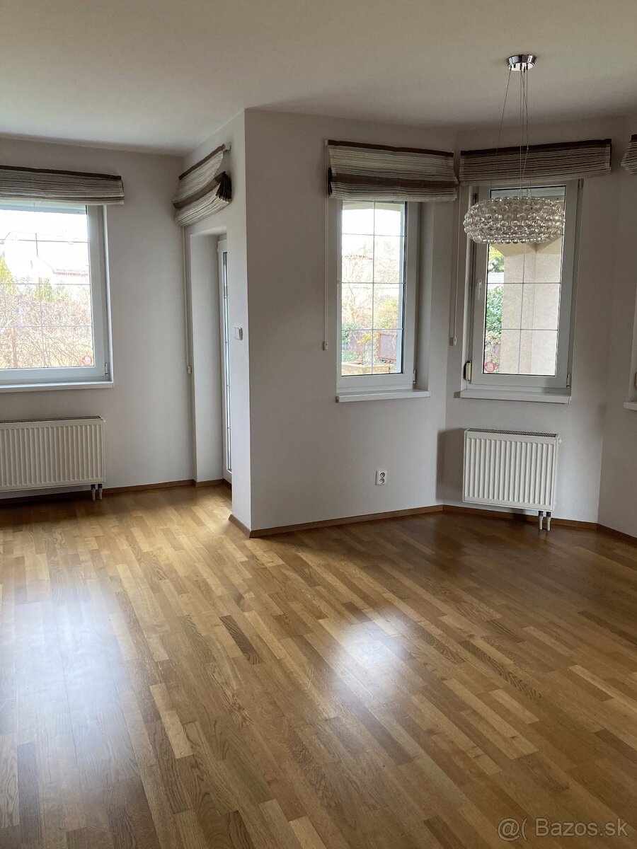 4-izbový rodinný dom na prenájom - voľný ihneď - 2