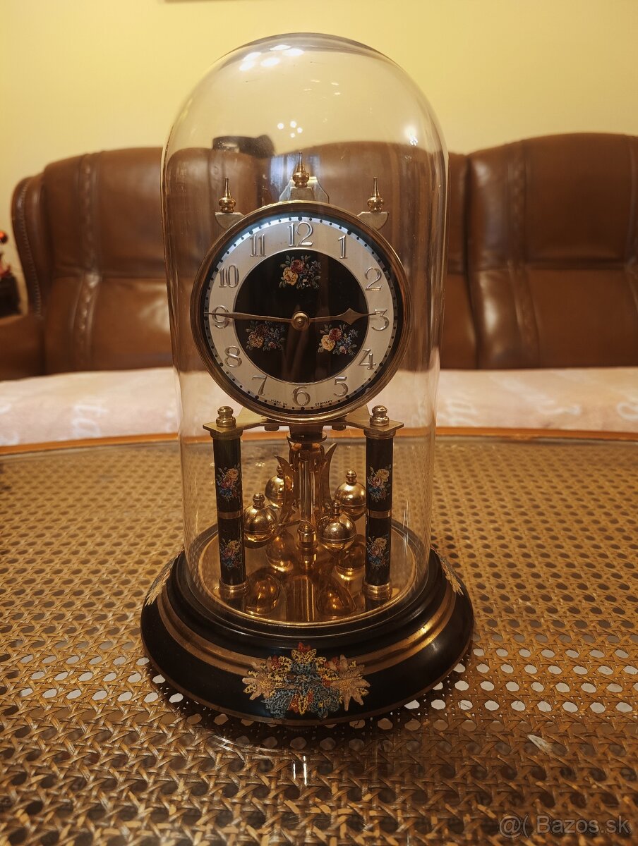 Starožitné hodiny rok 1950 - 2