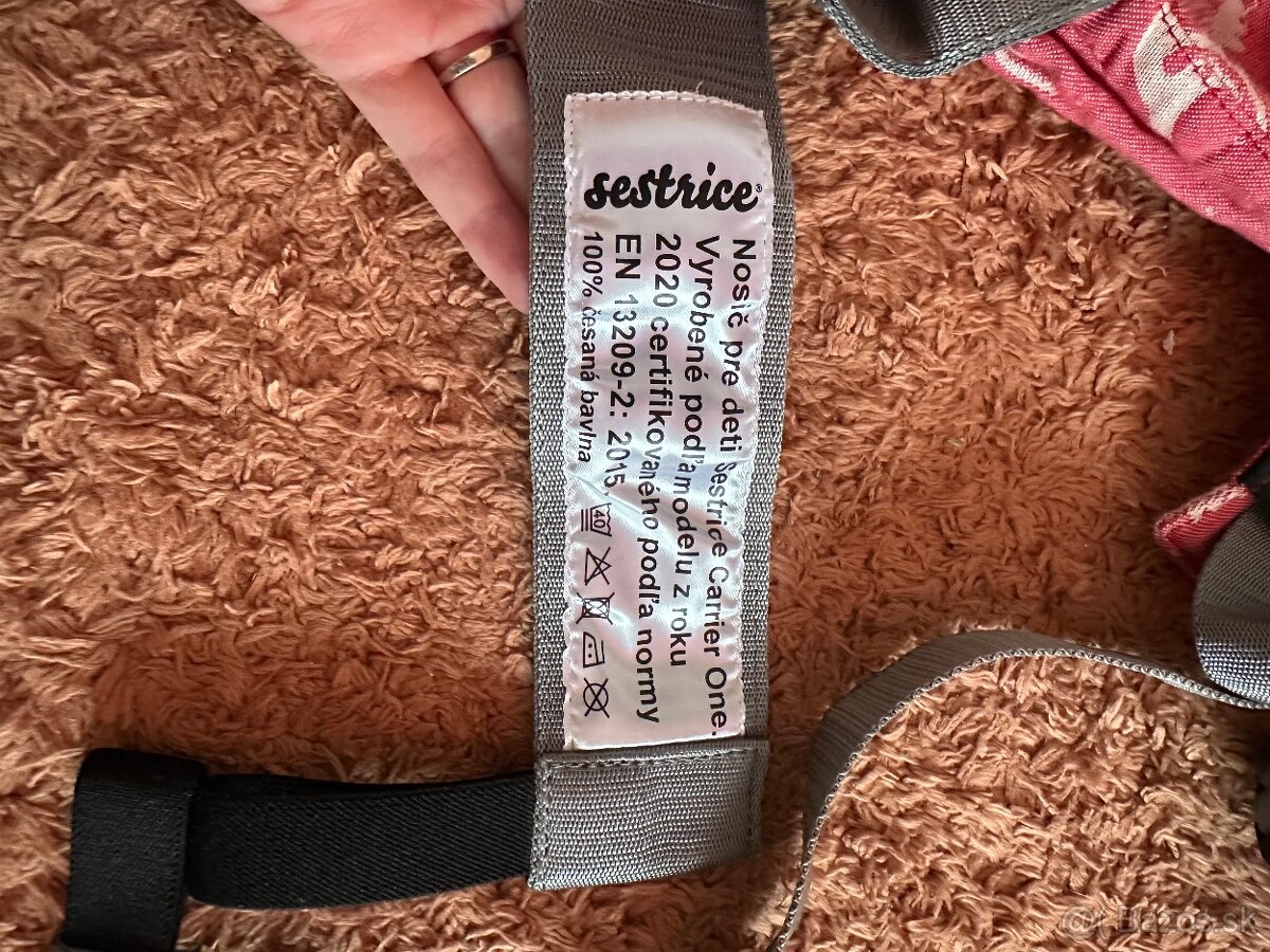 Sestrice Carrier One maky - 2