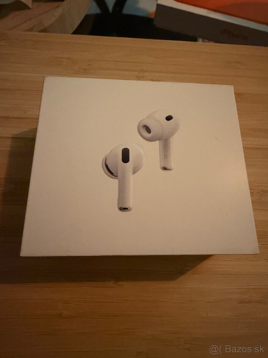 Apple AirPods Pro 3 - 2