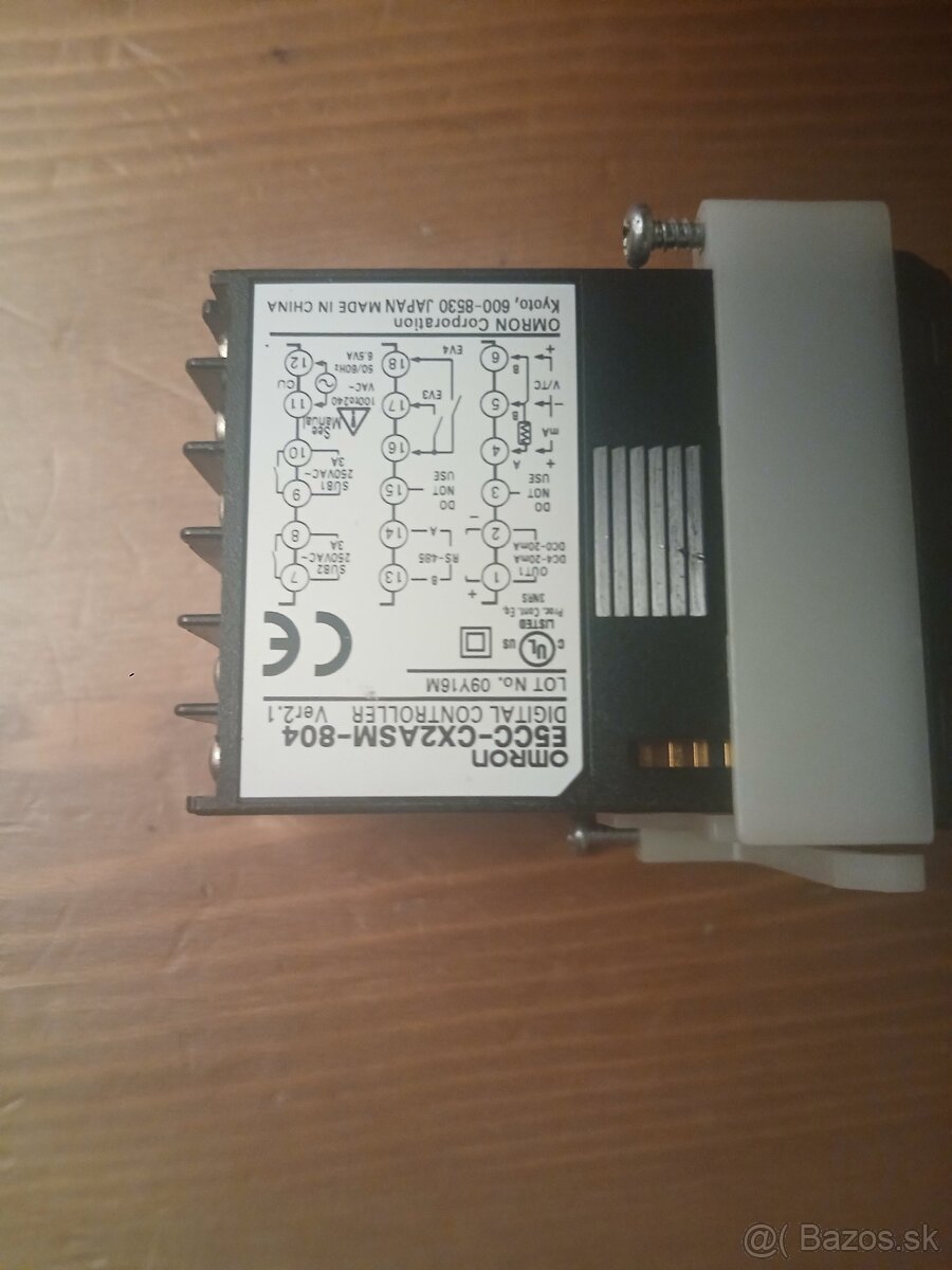 Digitálny regulátor teploty zn.Omron - 2