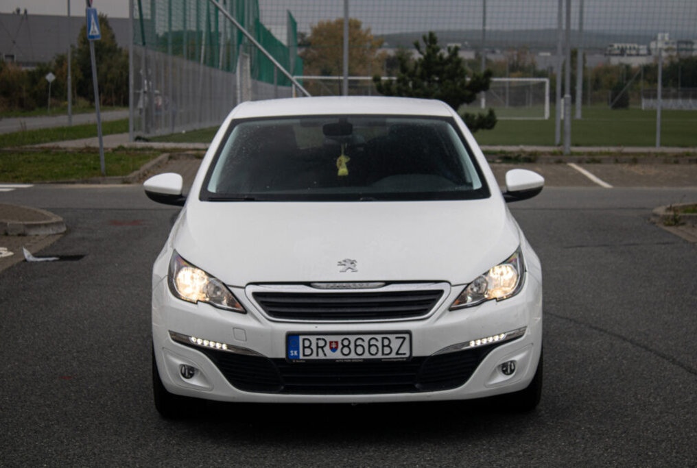 Peugeot 308 1.2 e-THP 130k Allure - 2