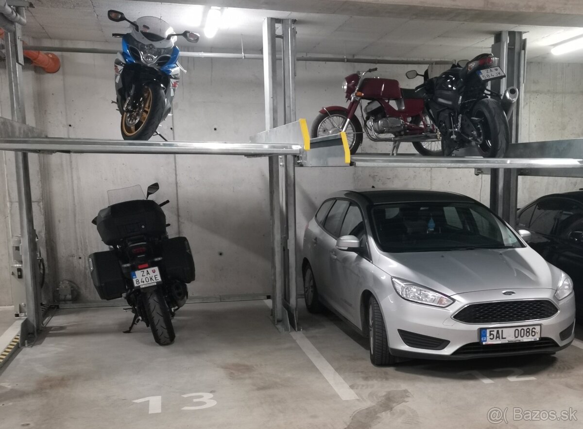 garaž Hliny, Solinky, Žilina - 2