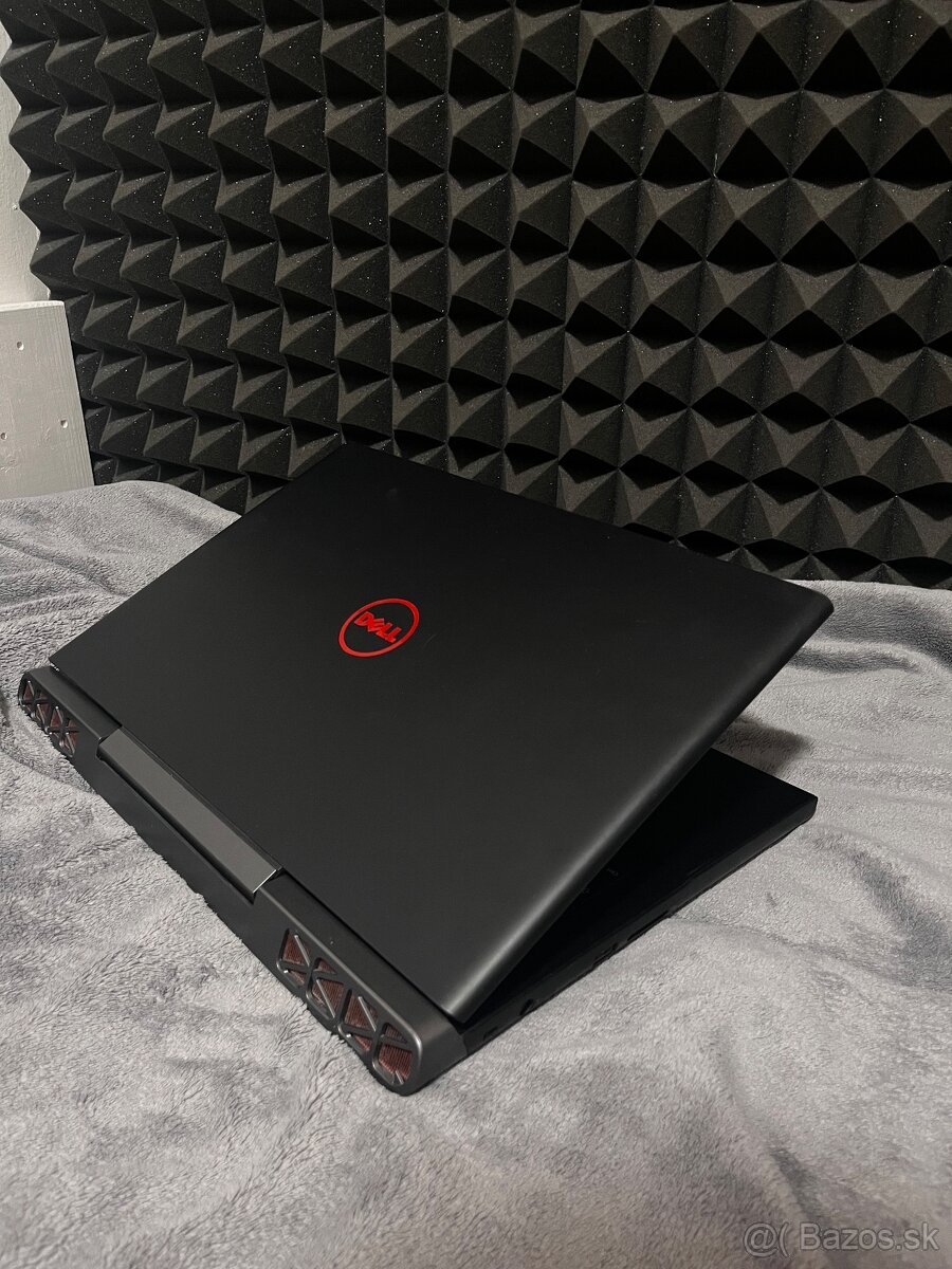 Dell Inspiron 15 Gaming - 2