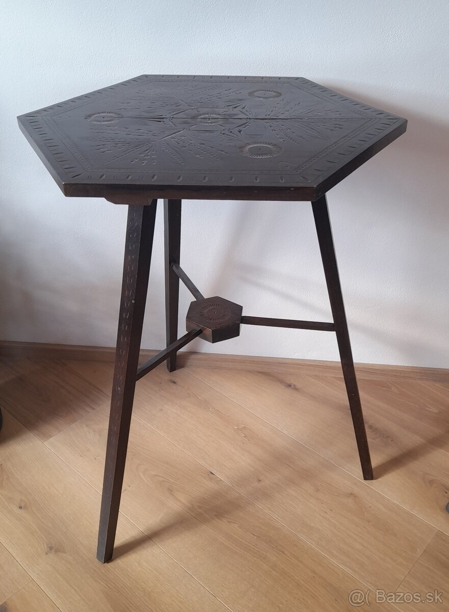 secesný stolík - 2