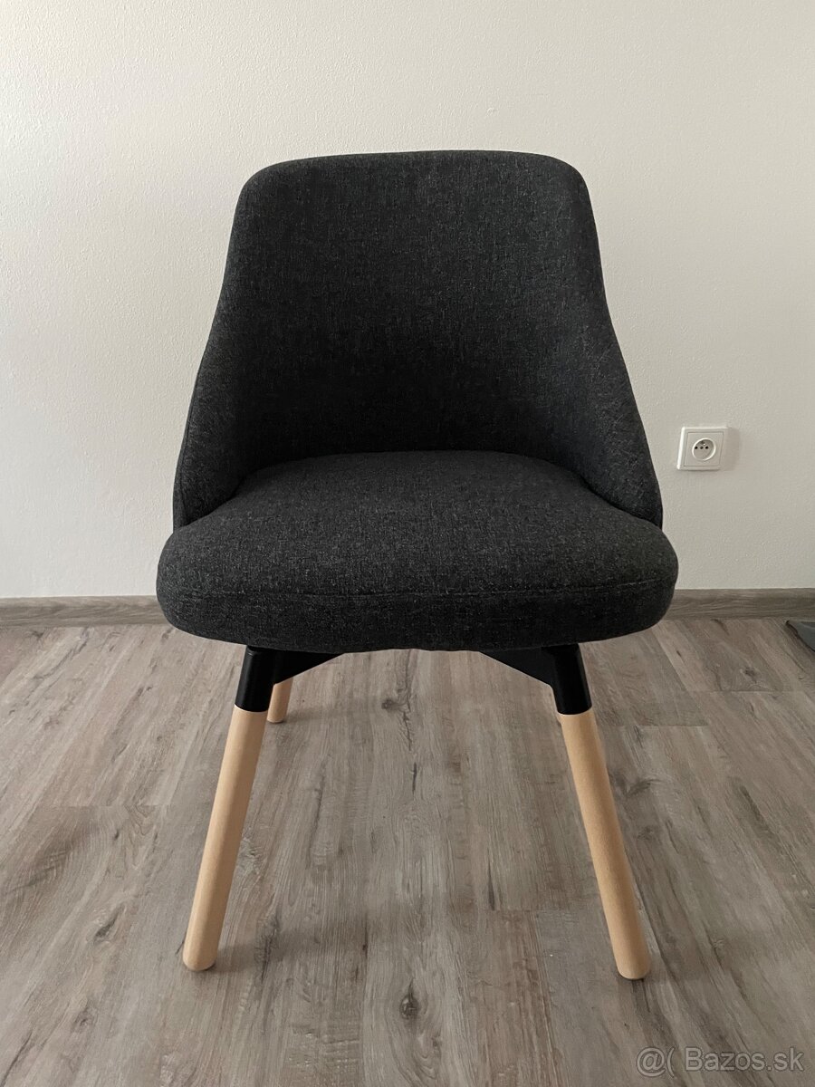Otocne stolicky Ikea Janolof v stave novych - 2