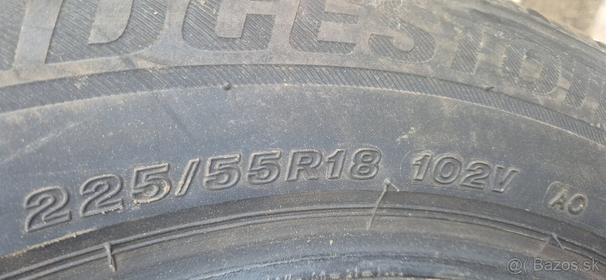 Zimne pneu 225/55R18 - 2