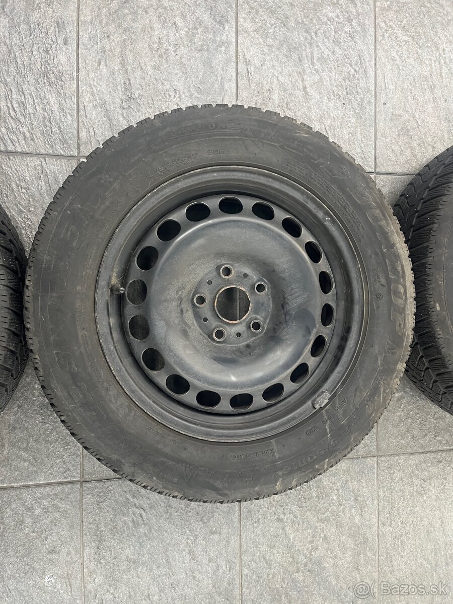 Predam 215/60 R16 zimnu sadu - 2