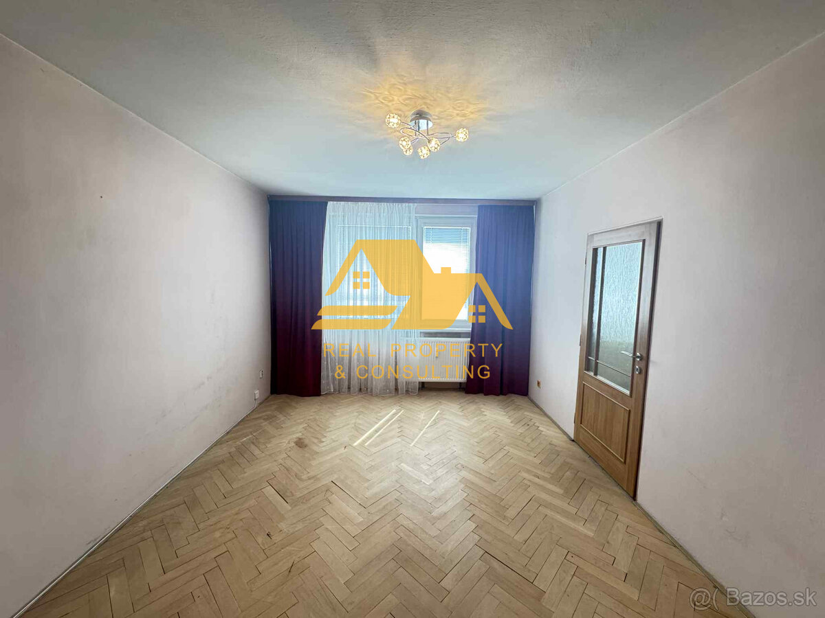 Predám 3 izbový byt s balkónom v Nových Zámkoch - 2