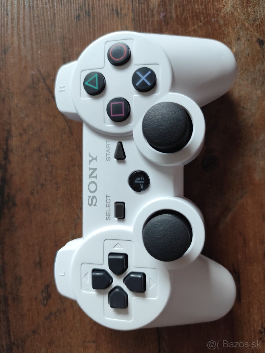 Ovládač PS3 - 2