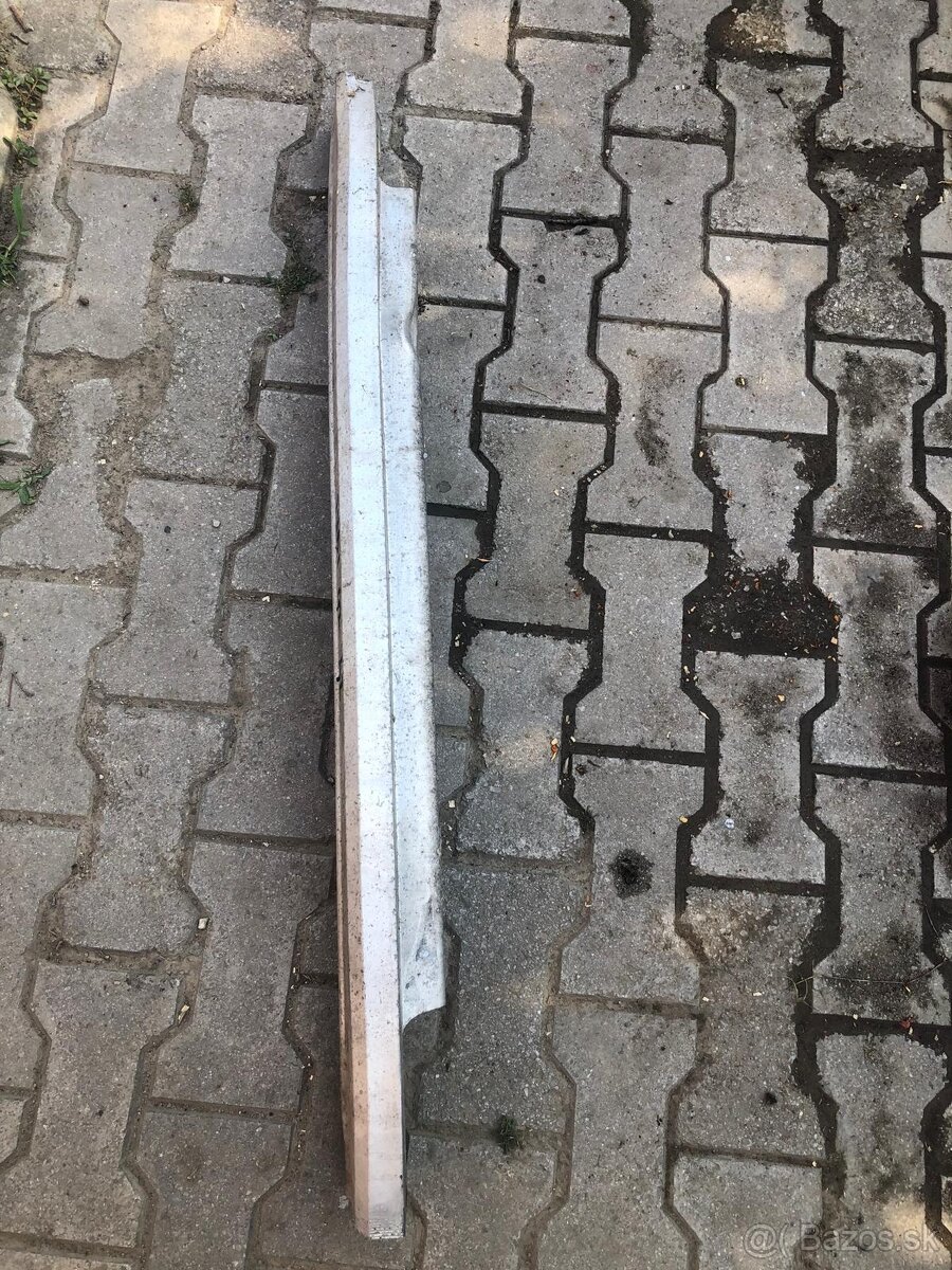 Výstuha predného nárazníka - AUDI Q7 - 2