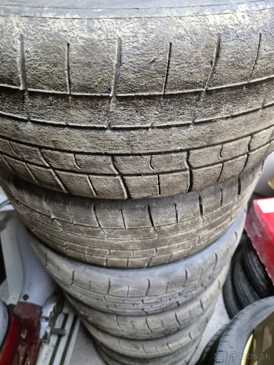 Mokry semislick 195/50 15 - 2