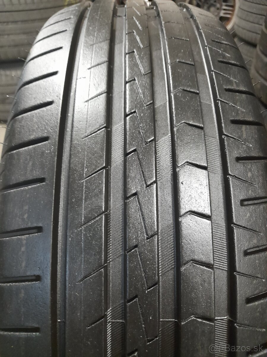 205/60R16 - 2